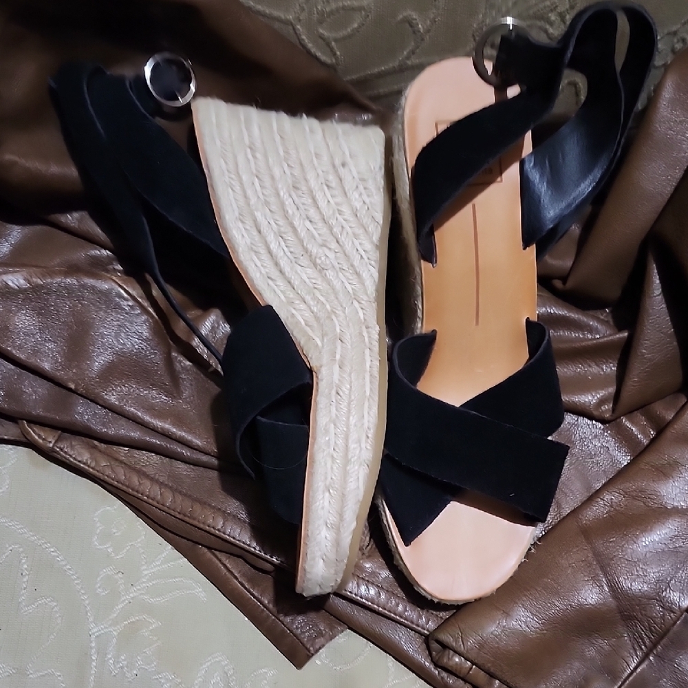 Dolce Vita Black Women's Sandals - Picture 2 of 7